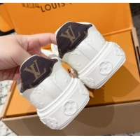 Sophisticated Louis Vuitton Time Out Sneakers in Debossed Leather White 1AAP6O 1022108