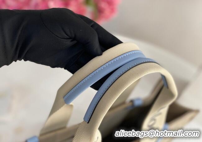 Famous Brand Chloe Large Woody Tote Bag in Linen Canvas and Calfskin Leather 1120 Light Blue 2025