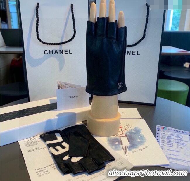 Top Grade Chanel Lambskin Gloves with Letters 0105 Black/White 2026