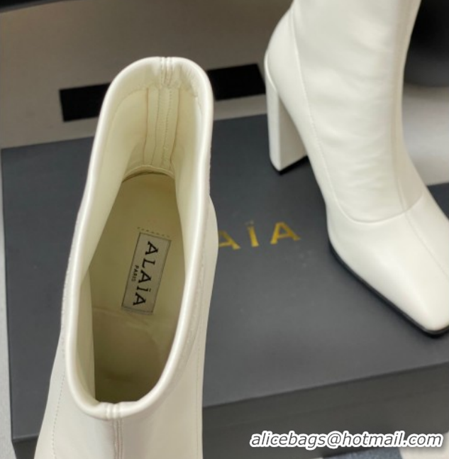 Shop Duplicate Alaia Square Heel Ankle Boots 10cm in Calf Leather 2026 AL102904 White