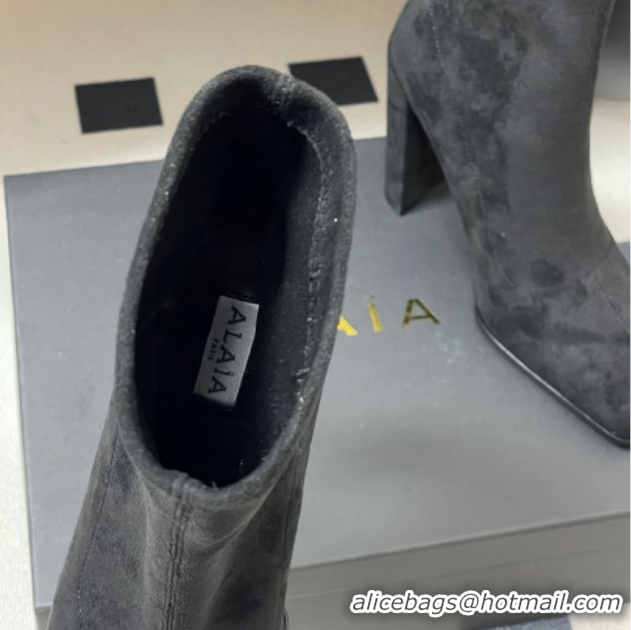 Popular Style Alaia Square Heel Ankle Boots 10cm in Suede 2026 AL102905 Black