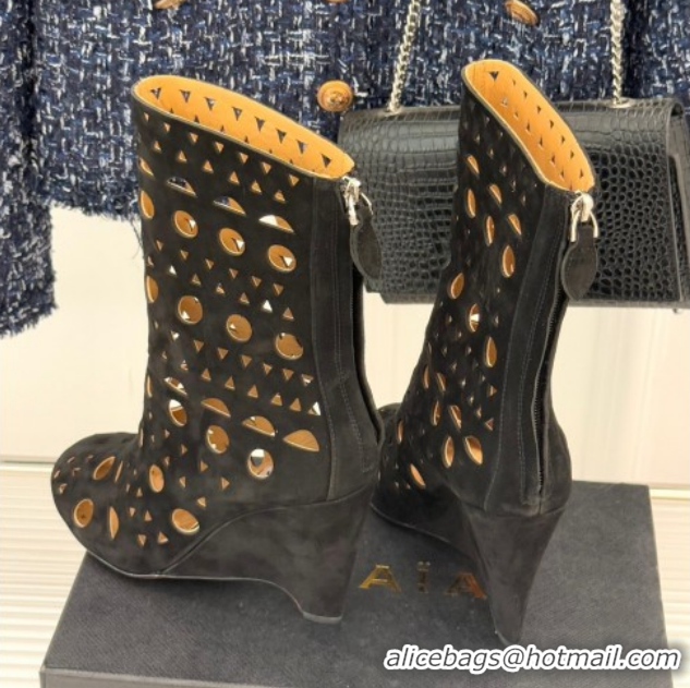 Sumptuous Alaia Openwork Suede Wedge Ankle Boots 2026 AL102906 Black