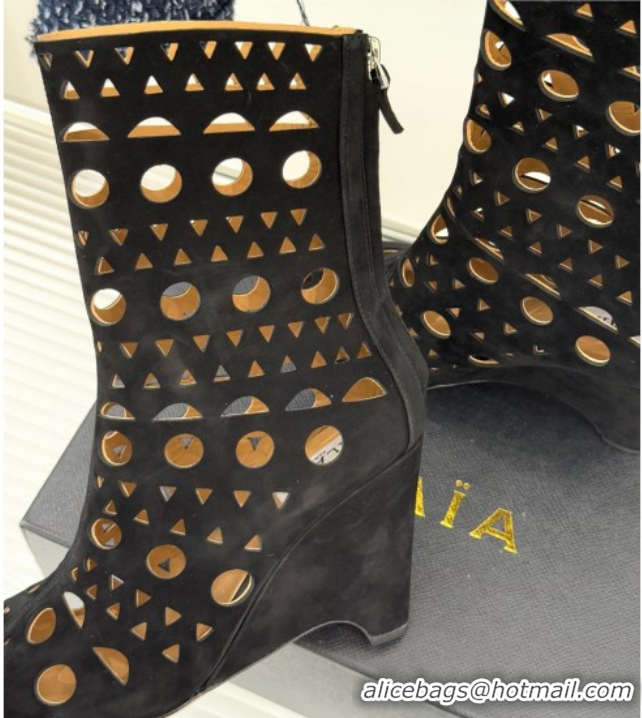 Sumptuous Alaia Openwork Suede Wedge Ankle Boots 2026 AL102906 Black