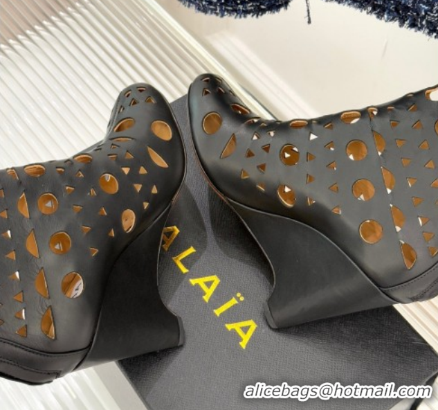 Good Looking Alaia Openwork Calf Leather Wedge Ankle Boots 2026 AL102906 Black