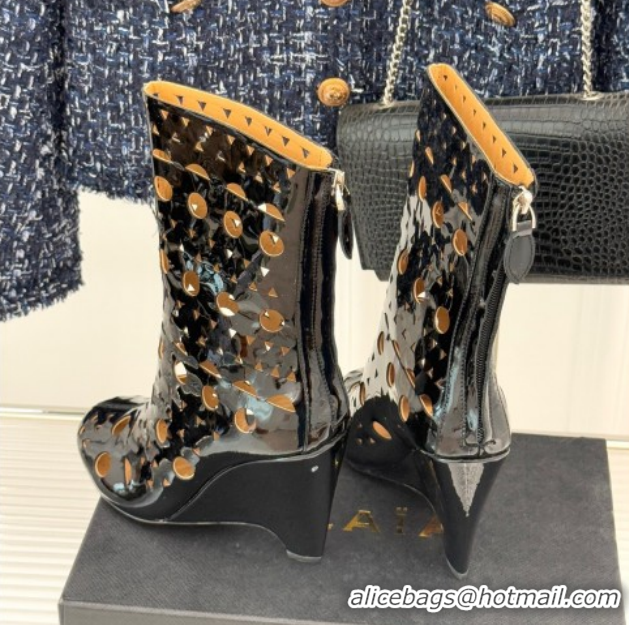 Sophisticated Alaia Openwork Pendant Leather Wedge Ankle Boots 2026 AL102906 Black
