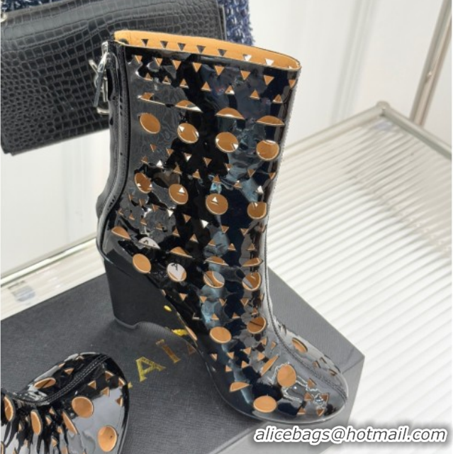 Sophisticated Alaia Openwork Pendant Leather Wedge Ankle Boots 2026 AL102906 Black