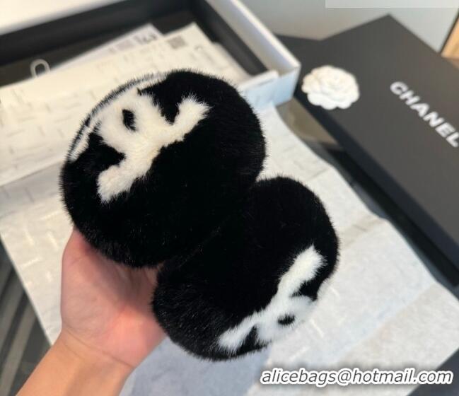 Top Quality Chanel Earmuff CH01050 White/Black 2026