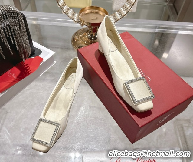 Unique Style Roger Vivier Trompette Pumps 4.5cm in Satin and Strass Buckle White RV121101 1211110 2026