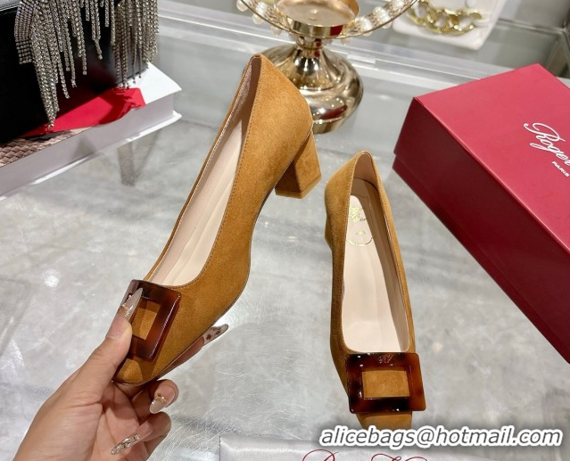 Pretty Style Roger Vivier Belle Vivier Pumps 4.5cm in Suede and Tortoiseshell Printed Buckle Beige Yellow RV121105 12111