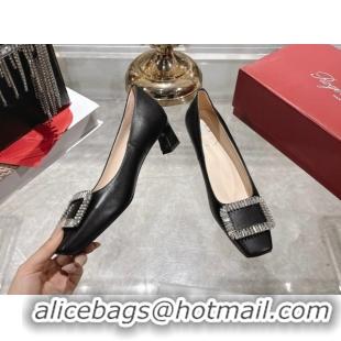 Top Design Roger Vivier Belle Vivier Pumps 4.5cm in Black Leather and Strass Buckle White RV121201 2026