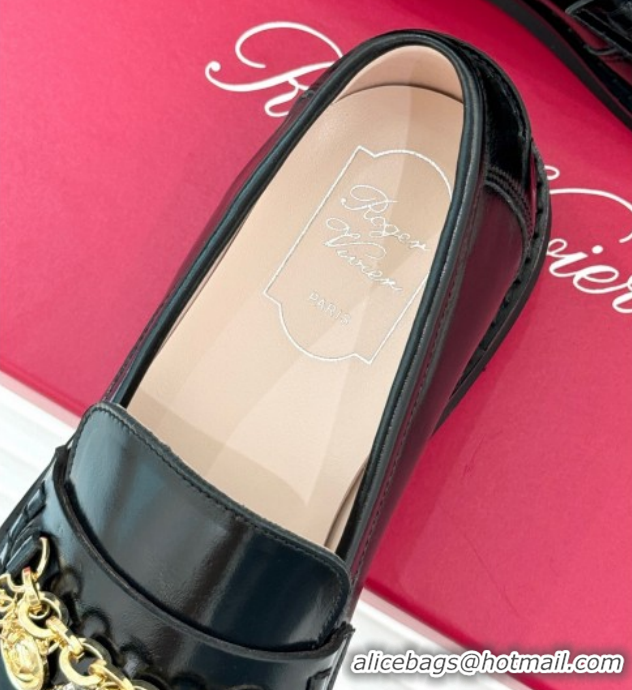 Cheap Price Roger Vivier Viv' Rangers Loafers in Patent Leather with Charm Black 1212047 2026