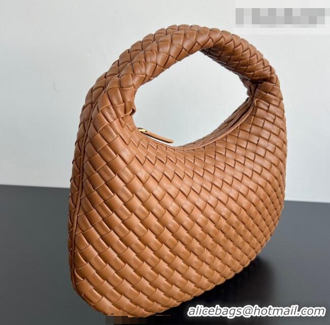 Top Quality Bottega Veneta Medium Veneta Hobo Bag in Intrecciato Leather 856737 Amber Brown 2026