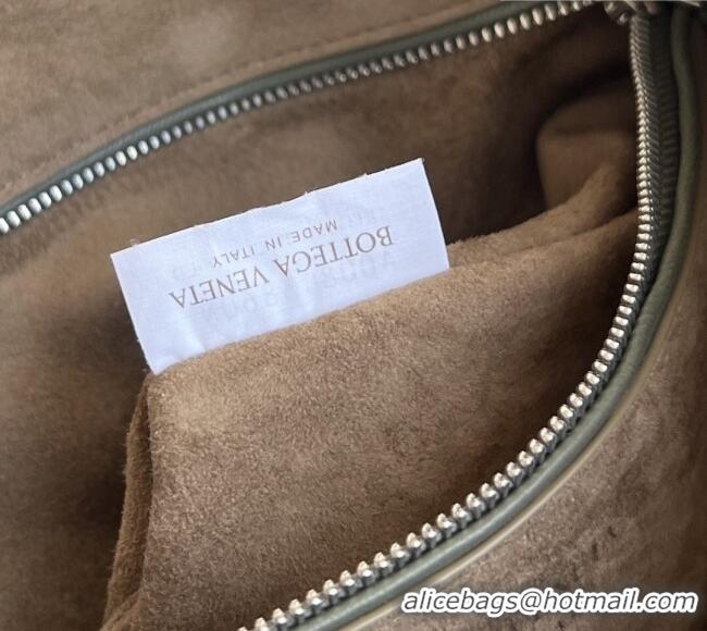 Top Quality Bottega Veneta Medium Veneta Hobo Bag in Intrecciato Leather 856737 Pickle Green 2026