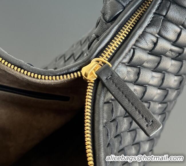 Market Sells Bottega Veneta Maxi Veneta Hobo Bag in Intrecciato Leather 856739 Black 2026