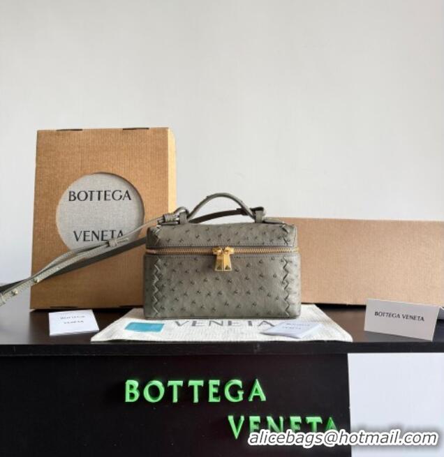 Well Crafted Bottega Veneta Bang Bang Vanity Case Bag in Ostrich Leather 817785 Cypress Green 2026