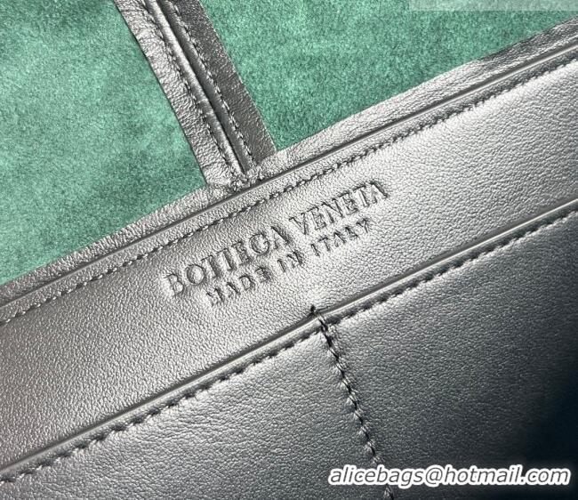 Top Grade Bottega Veneta Men's Small Sawyer Shoulder Bag in Smooth Leather 815807 Black 2026