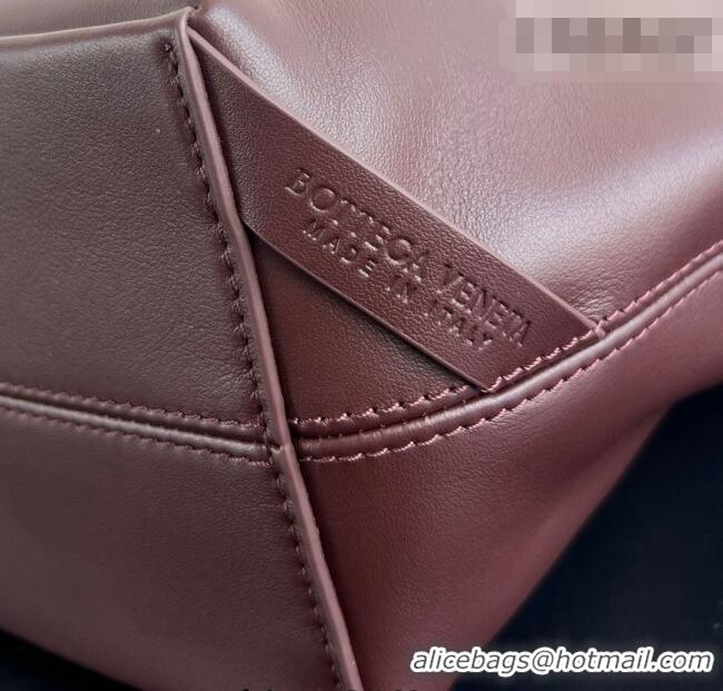 Discount Bottega Veneta Men's Small Sawyer Shoulder Bag in Smooth Leather 815807 Madder Brown 2026