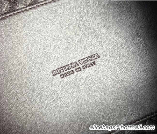 Promotional Bottega Veneta Parachute Medium Shoulder Bag in Intrecciato Leather 835921 Fondant Brown 2025