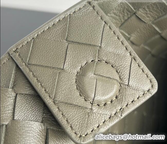 Trendy Design Bottega Veneta Large Parachute Shoulder Bag in Intrecciato Suede 796571 Grey Green 2025