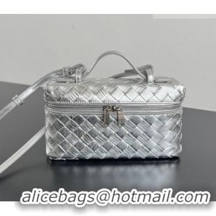 Famous Brand Bottega Veneta Bang Bang Vanity Case in Intrecciato Leather 789109 Silver-Tone 2025