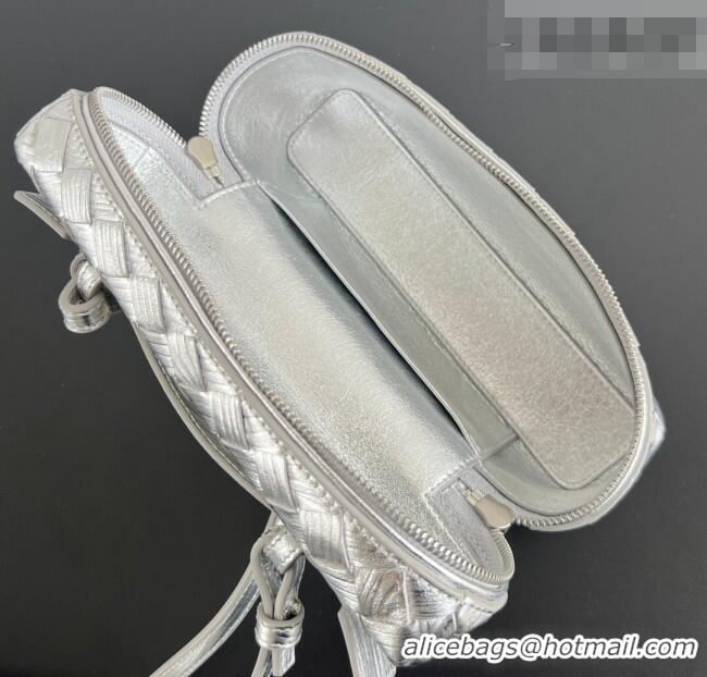 Famous Brand Bottega Veneta Bang Bang Vanity Case in Intrecciato Leather 789109 Silver-Tone 2025