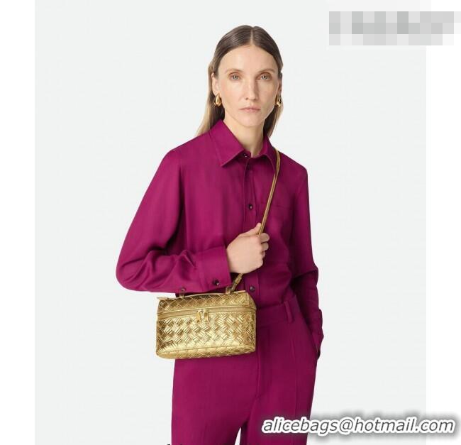 Famous Brand Bottega Veneta Bang Bang Vanity Case in Intrecciato Leather 789109 Silver-Tone 2025