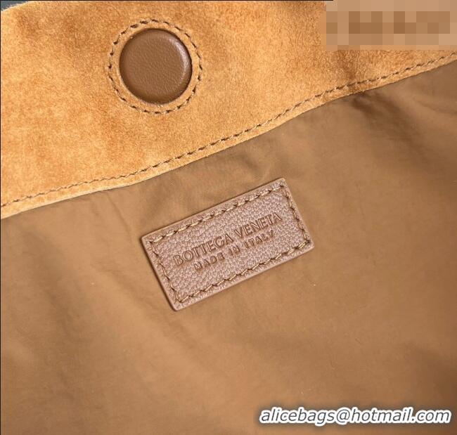 Super Quality Bottega Veneta Giorno Shoulder Bag in Intrecciato Suede 857657 Amber Brown 2026