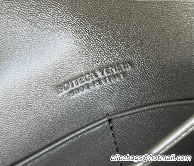 Luxury Discount Bottega Veneta Andiamo Daisy Pouch Mini Bag in Intrecciato Leather 838870 Cypress Green 2025