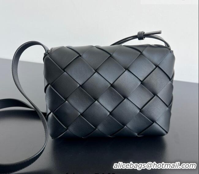 Luxury Discount Bottega Veneta Men's Diago Mini Bag in Smooth Intrecciato Leather 795637 Black 2026