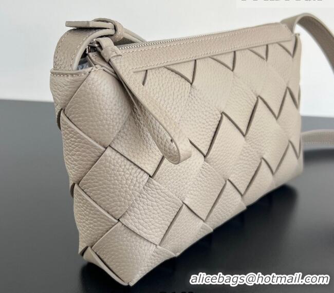 Best Quality Bottega Veneta Men's Diago Zipped Messenger Bag in Grained Intrecciato Leather 837112 Limestone Grey 2026