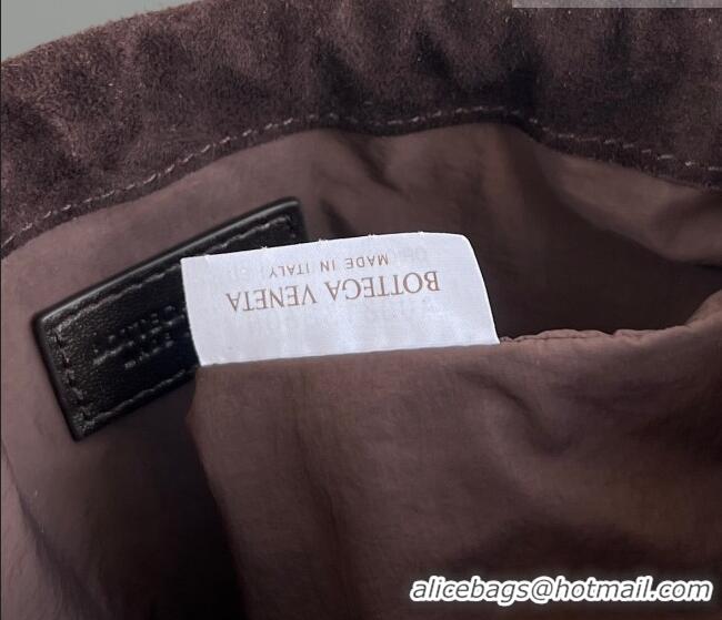 Famous Brand Bottega Veneta Small Dustbag in Intrecciato Leather and Suede 816987 Brown 2025