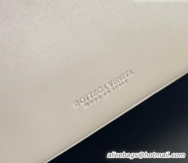 Good Taste Bottega Veneta Small Ciao Ciao Top Handle Bag in Calf Leather 835835 Limestone Grey 2025