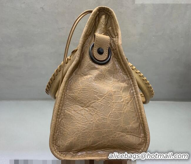 Top Design Balenciaga Le City Hobo Bag Medium in 22010 khaki yellow Arena lambskin, brass hardware 2026