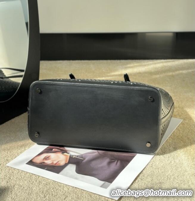 Best Price Alaia Mina 32 Large Tote Bag in Vienne Openwork Calfskin Leather 8819L Black 2025