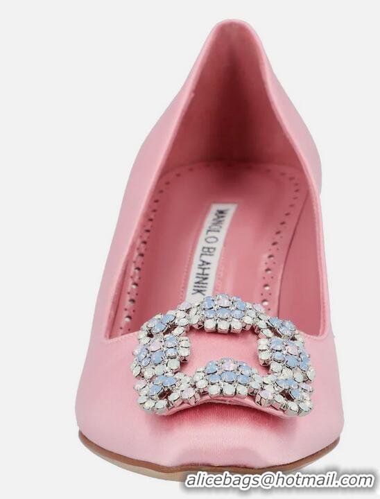 ​Discount Manolo Blahnik Hangisi 70 Embellished Velvet Pumps with Silver Buckle 1225019 Pink