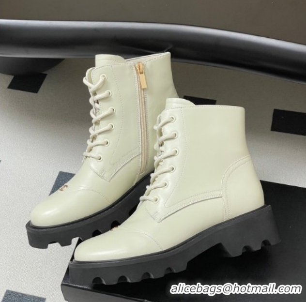 Charming Chanel Calfskin Leather Laced-up Ankle Boots CH110404 White 2026