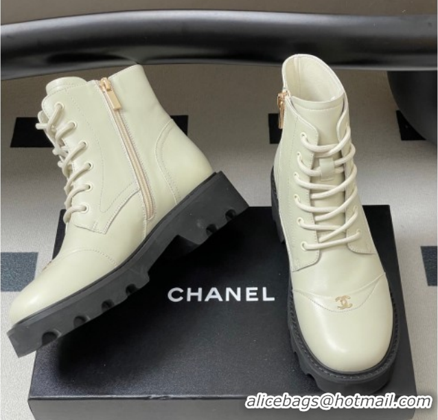 Charming Chanel Calfskin Leather Laced-up Ankle Boots CH110404 White 2026