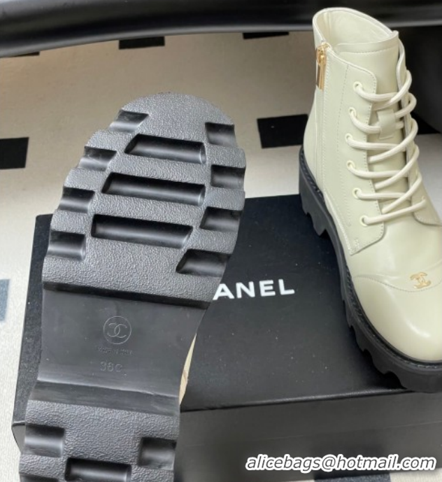 Charming Chanel Calfskin Leather Laced-up Ankle Boots CH110404 White 2026