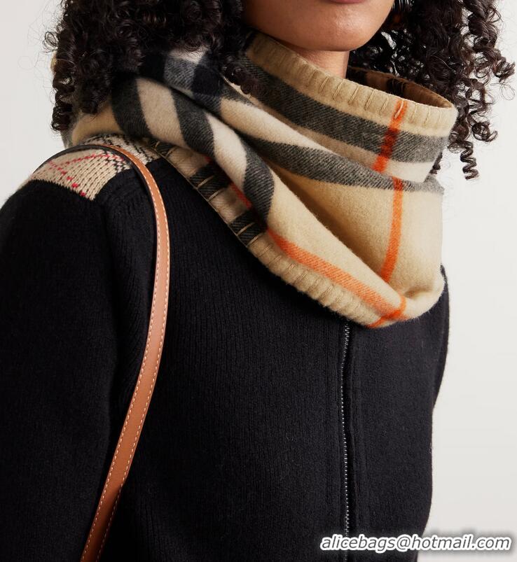 Super Quality Burberry Checked Cashmere Snood 4637 Beige