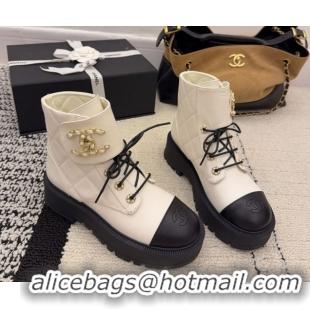 Top Design Chanel Calfskin Leather Laced-up Ankle Boots with Maxi CC CH110408 White 2026