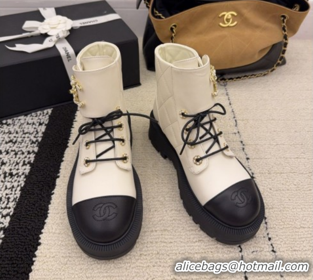 Top Design Chanel Calfskin Leather Laced-up Ankle Boots with Maxi CC CH110408 White 2026