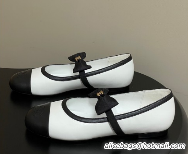 Best Product Chanel Calfskin Leather Ballet Flats with Bow CH122402 White/Black 2026