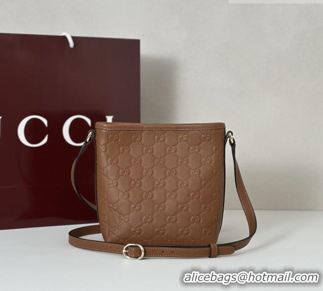 Big Discount Gucci GG Leather Emblem Nano Bucket Bag 847090 Brown 2025