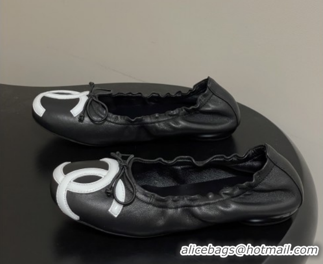 Perfect Chanel Lambskin Leather Ballet Flats with Maxi CC CH122402 Black/White 2026