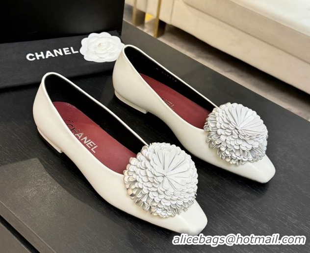 Grade Quality Chanel Calfskin Leather Ballet Flats with Bloom CH122404 White 2026