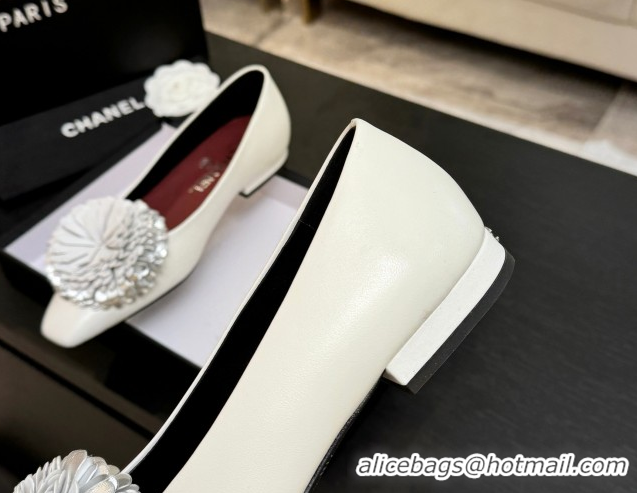 Grade Quality Chanel Calfskin Leather Ballet Flats with Bloom CH122404 White 2026