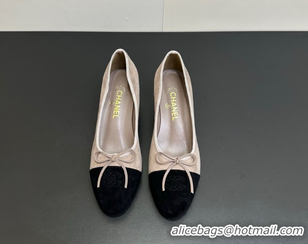 Stylish Chanel Suede Pumps 6.5cm CH122405 Light Grey 2026