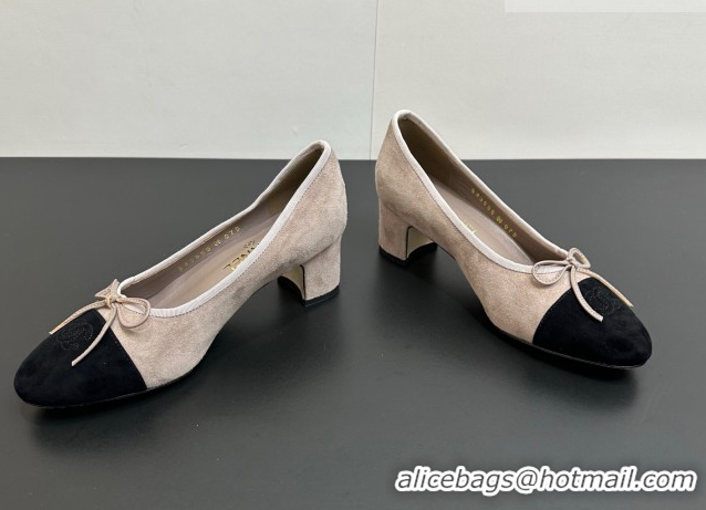 Stylish Chanel Suede Pumps 6.5cm CH122405 Light Grey 2026