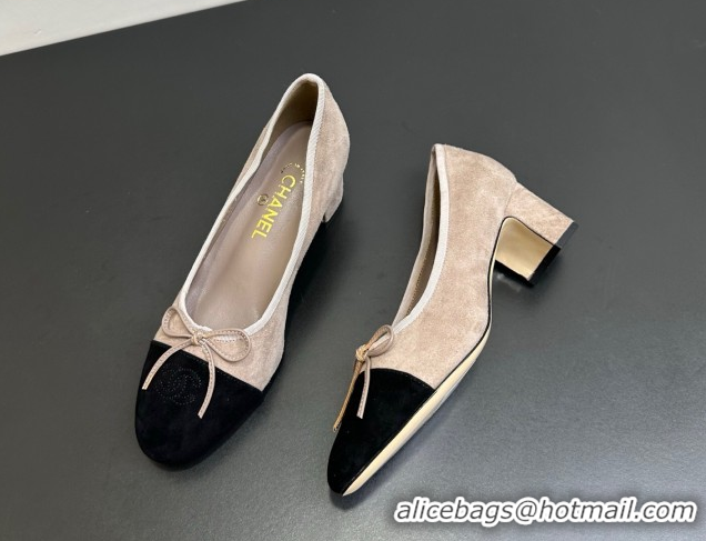 Stylish Chanel Suede Pumps 6.5cm CH122405 Light Grey 2026