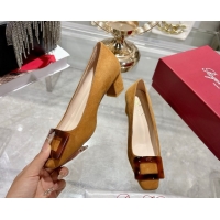 Pretty Style Roger V...